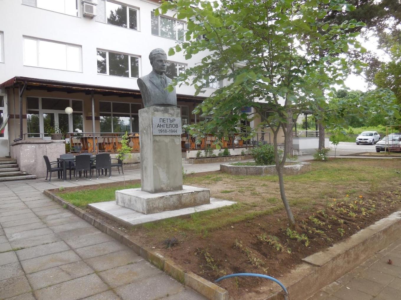 ホテル Комплекс Маджарово エクステリア 写真